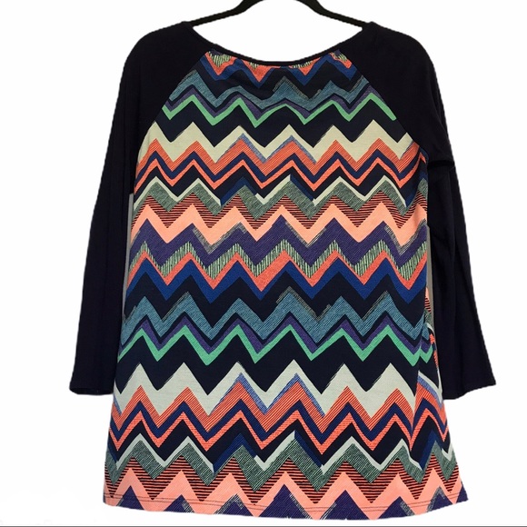 Colorful Chevron Striped Top M - Picture 3 of 7